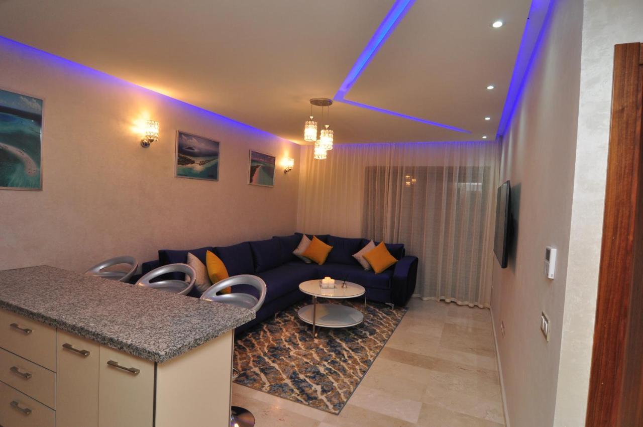 Royal Deluxe Platinum - Marrakech, Luxe Pool View Apartment Marrakesh Bagian luar foto